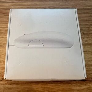 Apple White Wireless Mouse. Never Used. In Original Box